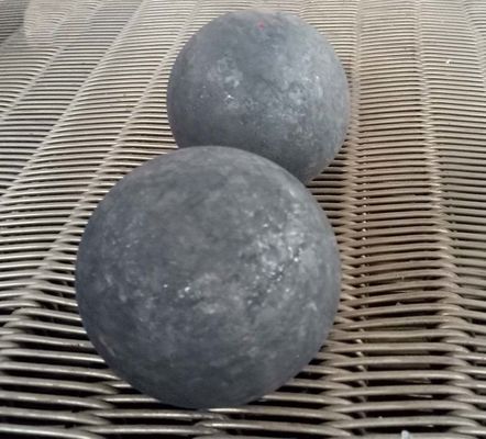 बी 6 जाली पीसने वाली स्टील बॉल्स 15 मिमी 65 एचआरसी पीसने वाली मीडिया बॉल